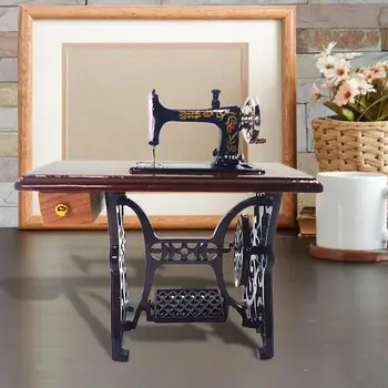 Функциональная мебель для кукольного домика Металлическая модель мини-швейной машинки Нежная Яркая Модель миниатюрной швейной машинки
